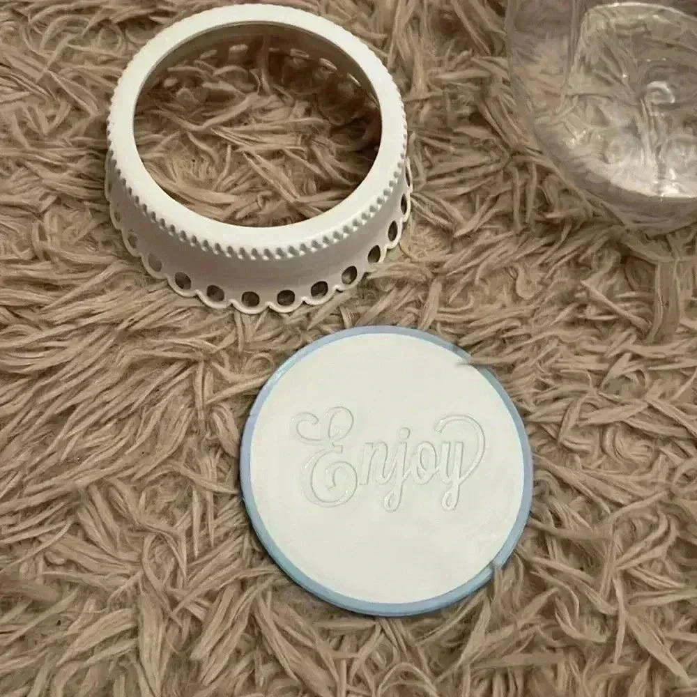 Plastic Container: “Enjoy”, “Fill me Up” - Picture 3 of 6